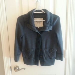 Abercrombie and Fitch 3/4 sleeve Sweater